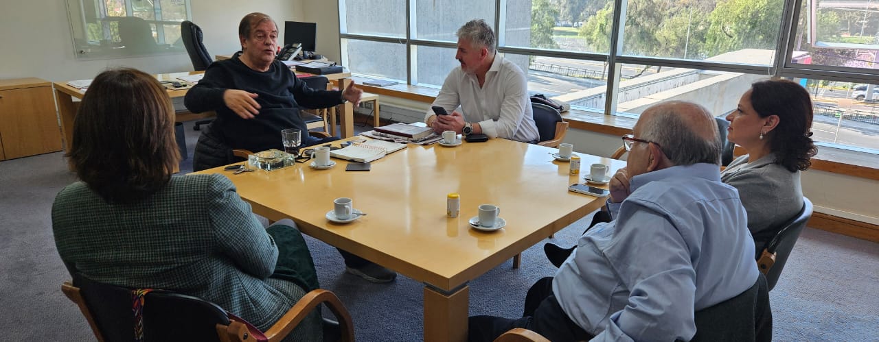 Directorio de ARCATEL se reunió con presidente de TVN